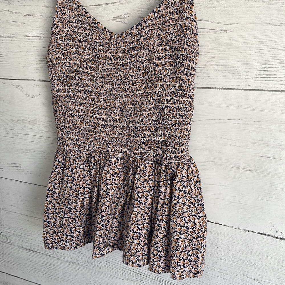 Chance Ruffle Tank | SIZE S - Picture 3 of 8